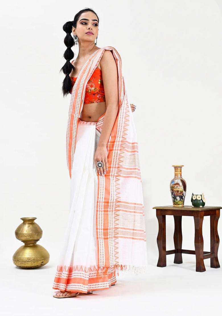 White Color Pure Cotton Woven Design Temple Border Maheshwari Handloom Saree With Korvai And Temple Border Design For Women - Indya