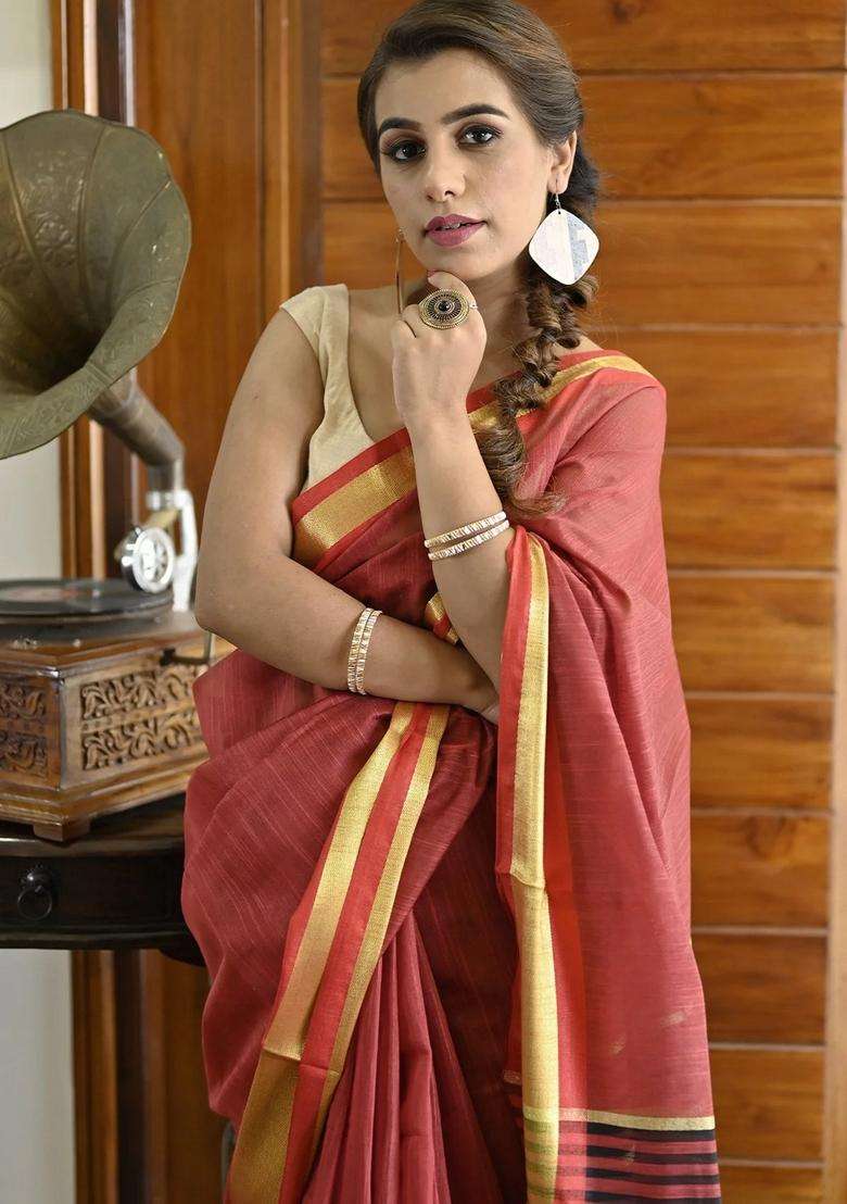 Red Color Silk Cotton Solid Mangalagiri Handloom Saree With Zari Border With Traditional Woven Design For Women - Indya