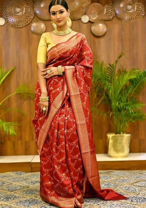 Rust Color Pure Banarasi Silk Saree With Golden Zari Border With Traditional Woven Design For Women