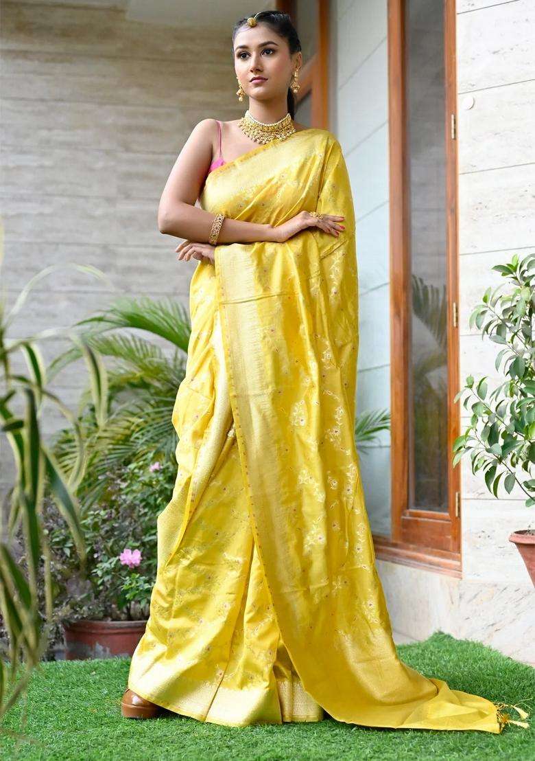 Corn Yellow Color Soft Silk Banarasi Silk Saree With Richness Of Zari With Traditional Woven Design For Women - Indya