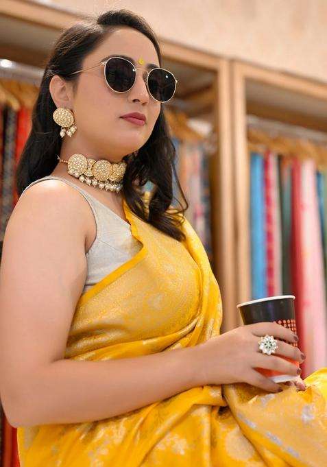 Yellow Katan Silk Woven Banarasi Silk Saree With Meena Work With Traditional Woven Design For Women