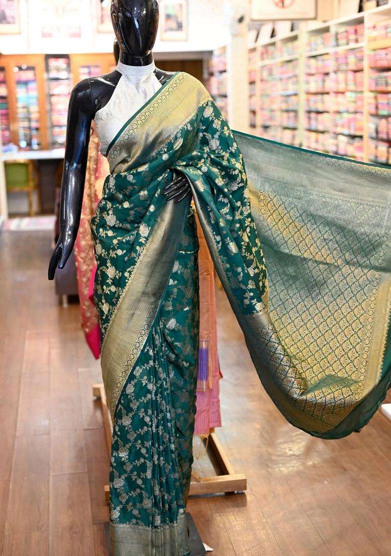 Bottle Green Pure Banarasi Katan Silk Saree With Richness Of Zari With Traditional Woven Design For Women - Indya