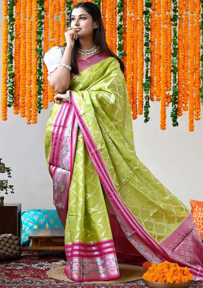 Light Green And Pink Pure Coimbatore Silk Handloom Saree With Traditional Woven Design For Women - Indya