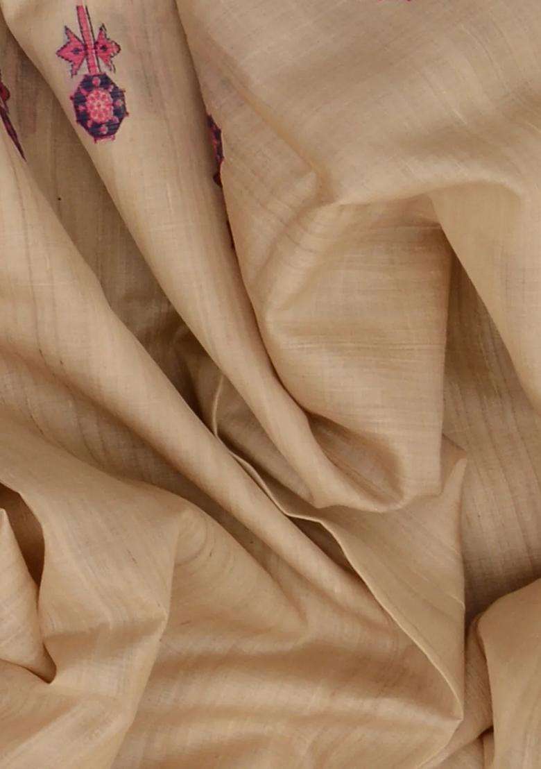 Cream Handwoven Tussar Silk Saree With Printed Design For Women - Indya