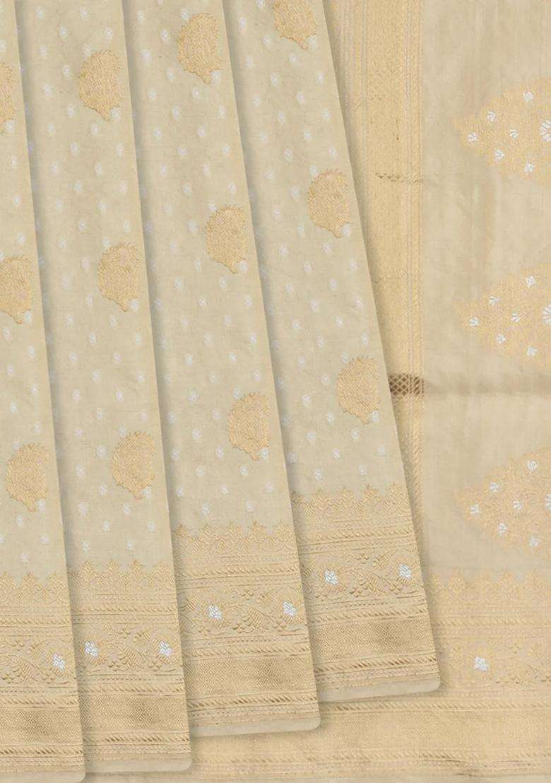Beige Handloom Banarasi Silk Saree With Paisley Butta Beige With Buttas And Brocade Design For Women - Indya