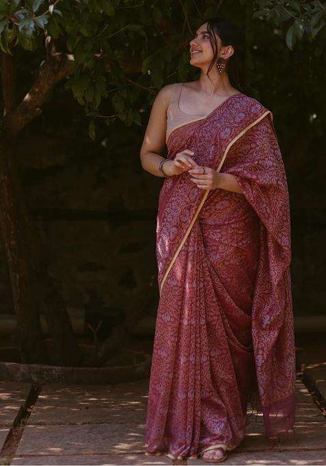 Dusty Pink Handloom Banarasi Jamdani Cotton Saree With Floral Motifs Dusty Pink With Buttas And Brocade Design For Women