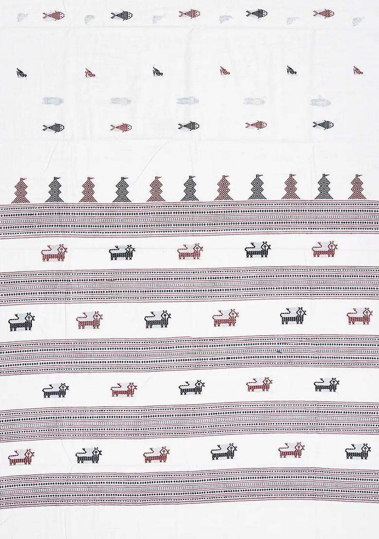 White Handwoven Chirala Cotton Saree With Fish Motifs White With Buttas And Brocade Design For Women - Indya
