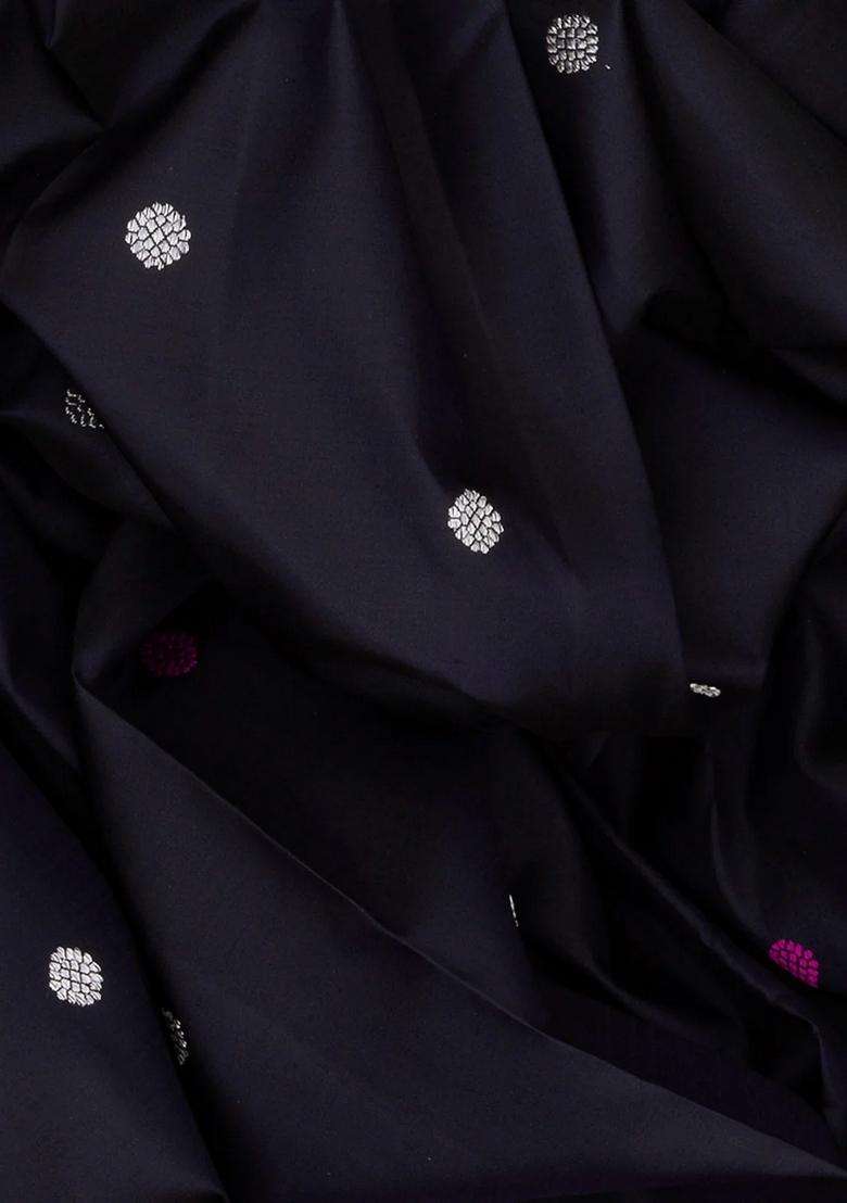 Black Handloom Kanchipuram Korvai Silk Saree With Floral Motifs Black With Korvai And Temple Border Design For Women - Indya