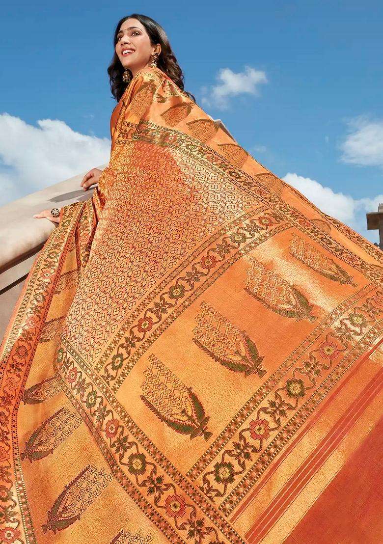 Honey Rust Handwoven Natural Dyed Kanchipuram Floral Amarvel Motif Paithani Pure Silk Saree Rust With Traditional Woven Design For Women - Indya