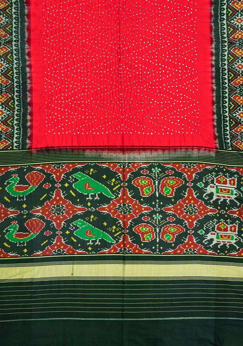 Red Handwoven Bandhani Silk Saree With Diamond Motifs Red With Printed Design For Women - Indya