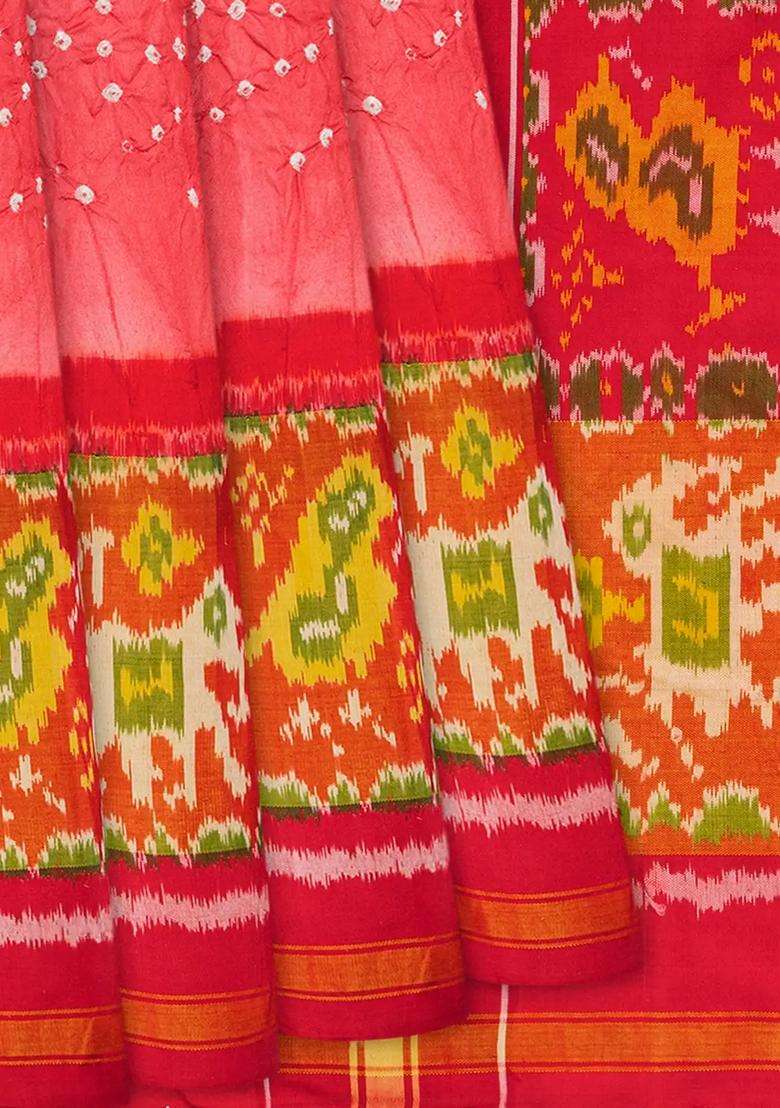 Light Peach Handwoven Bandhani Silk Saree With Diamond Motifs Light Peach With Printed Design For Women - Indya