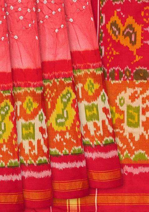 Light Peach Handwoven Bandhani Silk Saree With Diamond Motifs Light Peach With Printed Design For Women