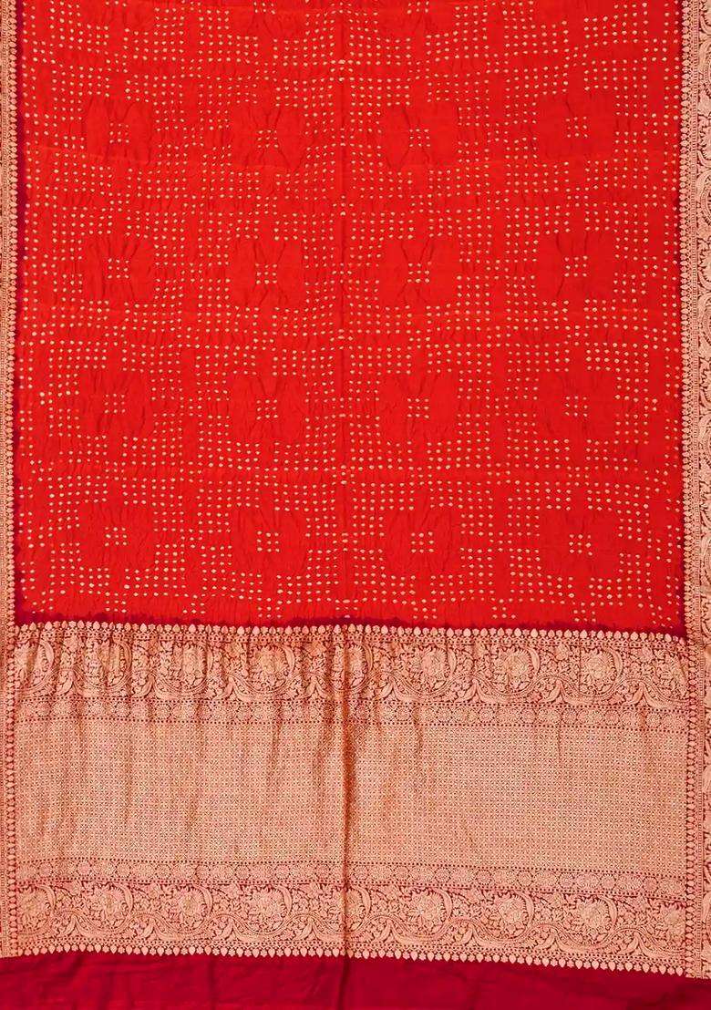 Crimson Handwoven Bandhani Silk Saree With Diamond Motifs Crimson With Printed Design For Women - Indya