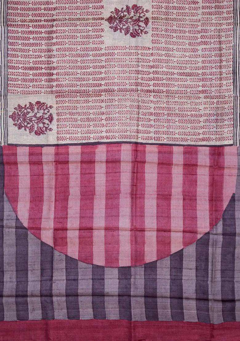 Cream Handloom Tussar Silk Saree With Printed Motifs On Checks Cream For Women - Indya