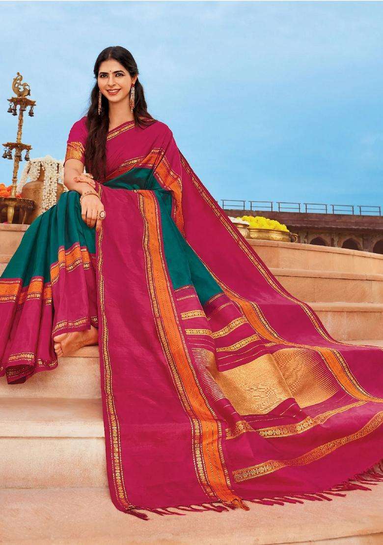 Green Viridian Handloom Korvai Silk Saree With Contrast Crimson Border With Korvai And Temple Border Design For Women - Indya