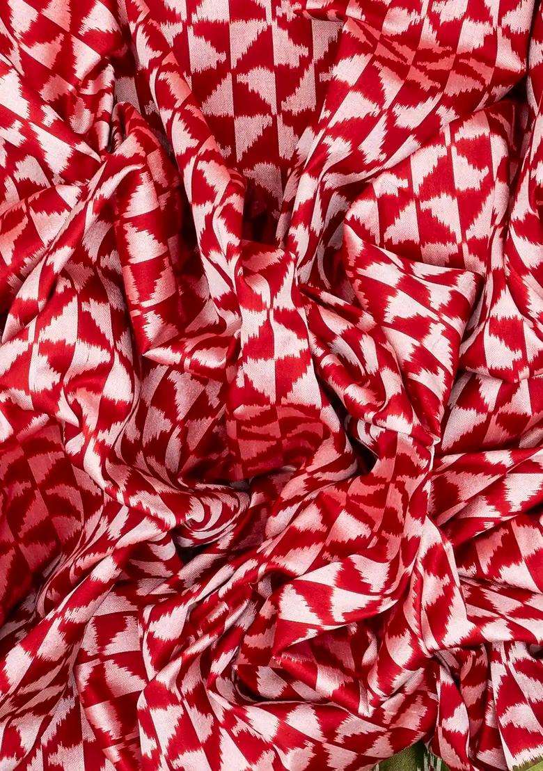 Red Handloom Ikat Silk Saree With Contrast Green Border With Printed Design For Women - Indya