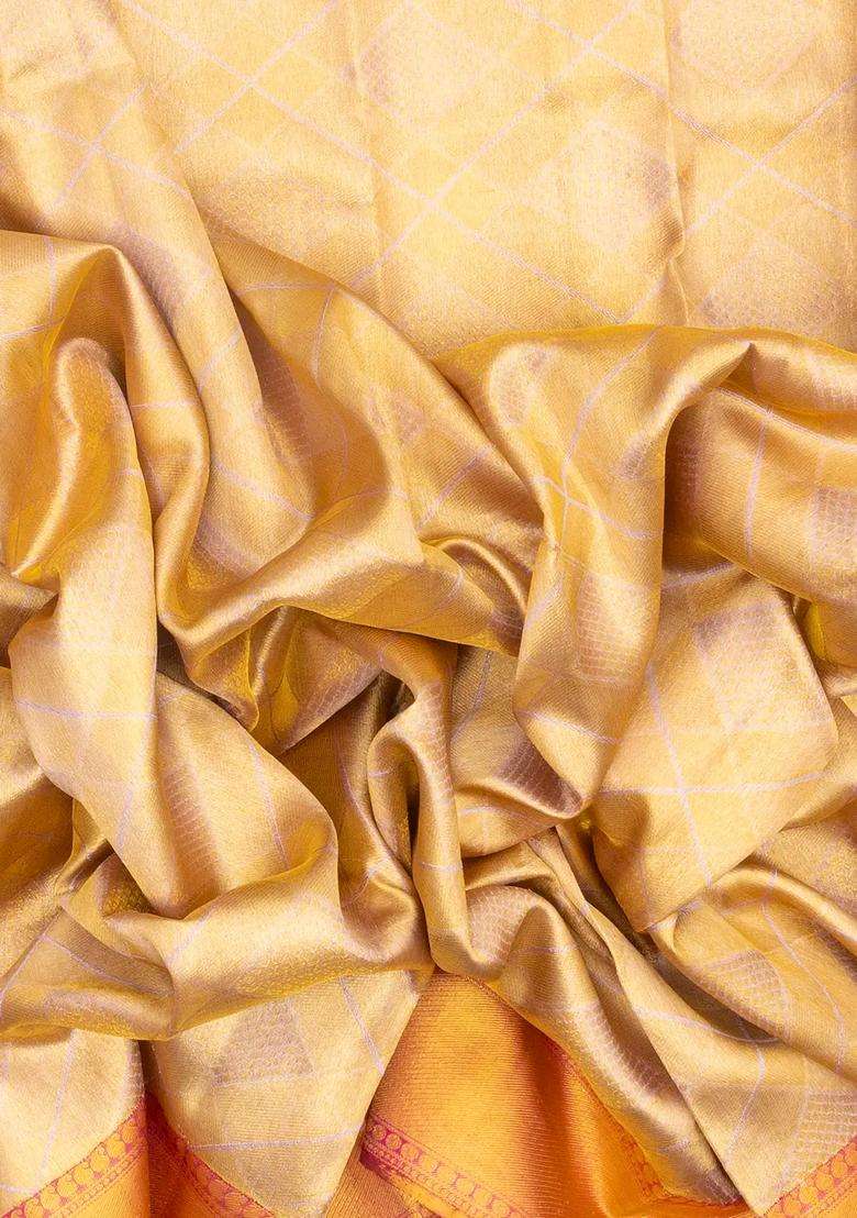 Off White Handloom Kanchipuram Tissue Silk Saree With Diamond Motifs With Buttas And Brocade Design For Women - Indya