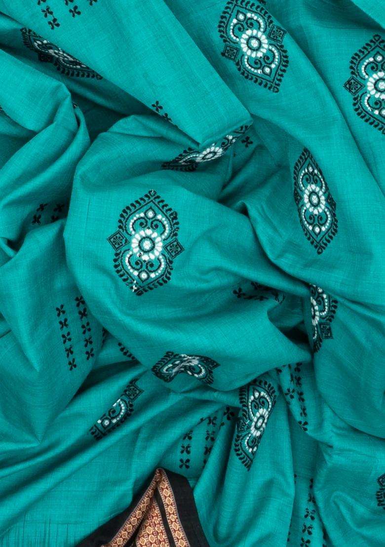 Cyan Handloom Orissa Cotton Saree With Floral Motifs With Printed Design For Women - Indya