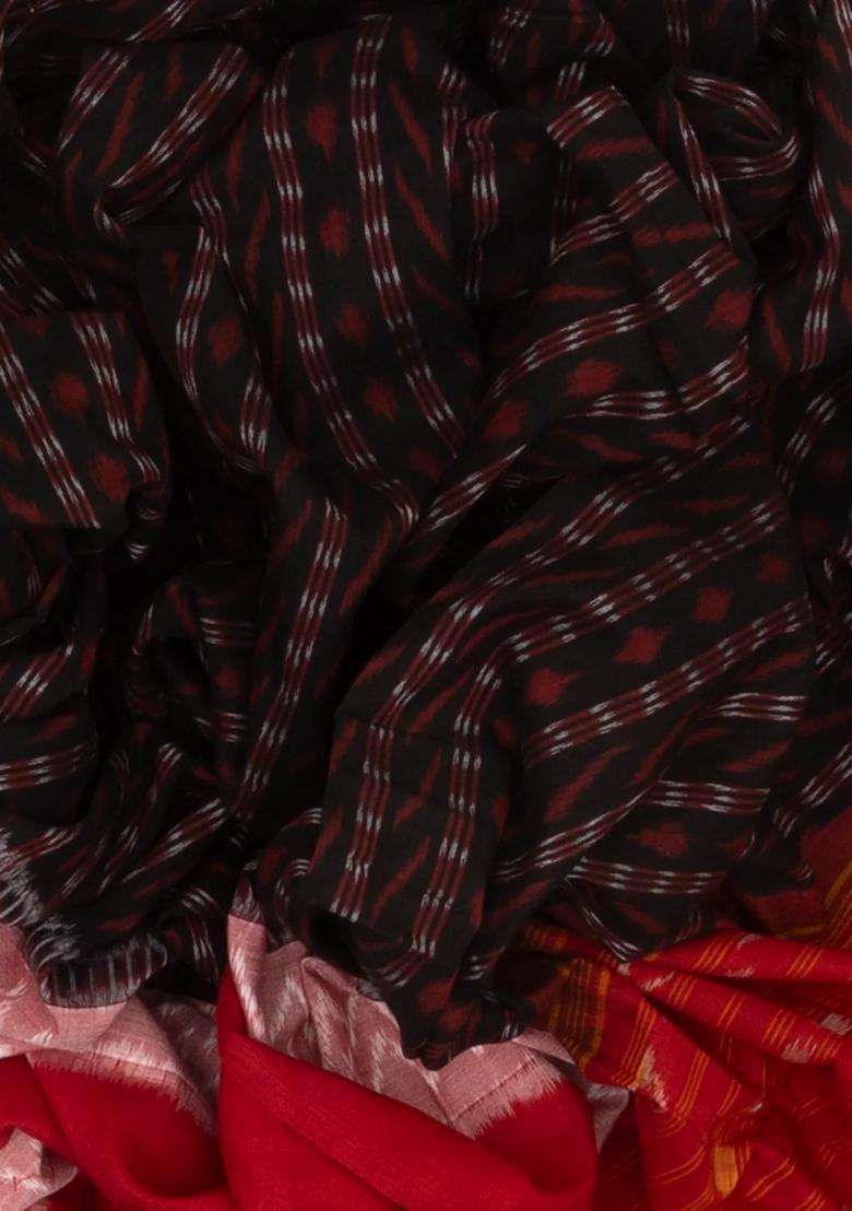 Maroon Handwoven Orissa Cotton Saree With Tie Dye Stripes With Printed Design For Women - Indya