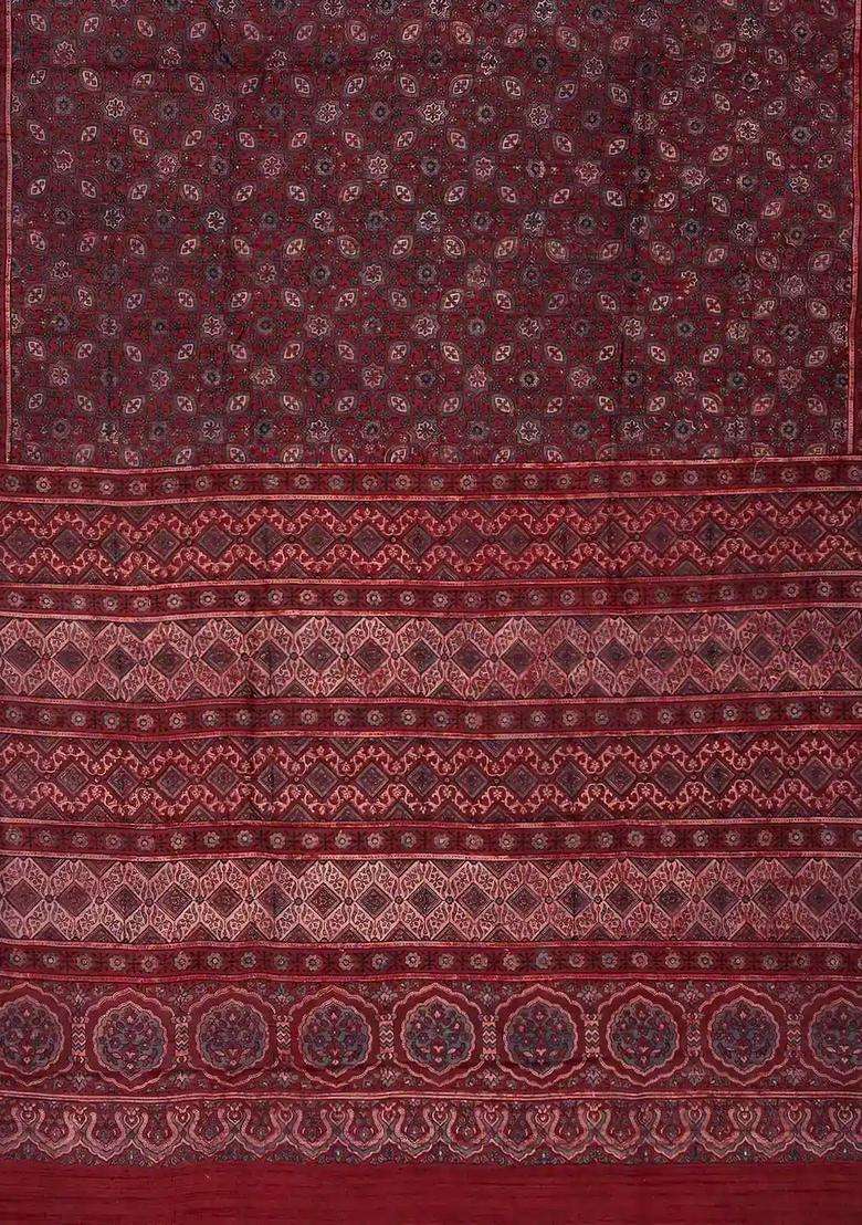 Maroon Handloom Tussar Silk Saree With Printed Floral Jaal Motifs For Women - Indya