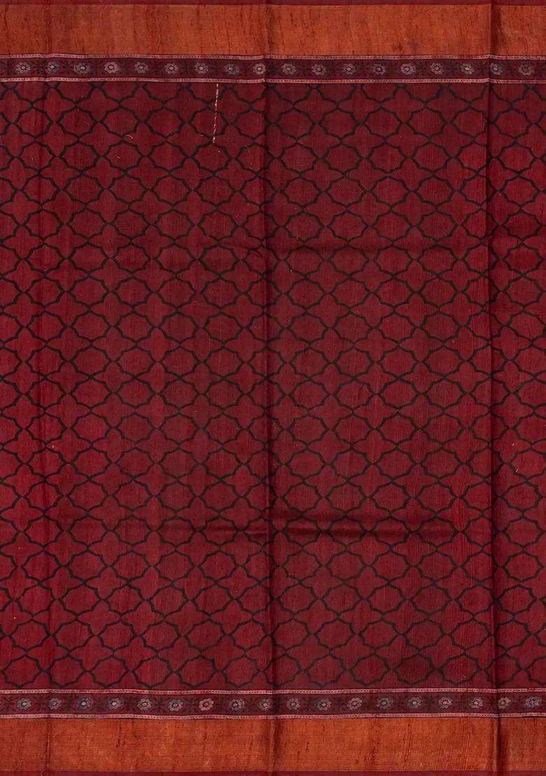 Maroon Handloom Tussar Silk Saree With Printed Floral Jaal Motifs For Women - Indya