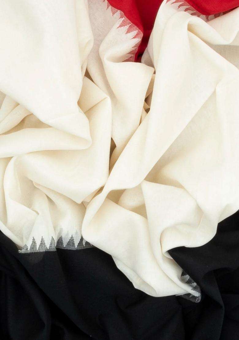 White Handloom Muppagam Bengal Cotton Saree With Ganga Jamuna Border With Traditional Woven Design For Women - Indya