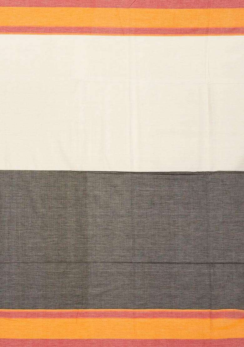Off White Black Handloom Bengal Cotton Saree With Floral Buttas With Buttas And Brocade Design For Women - Indya