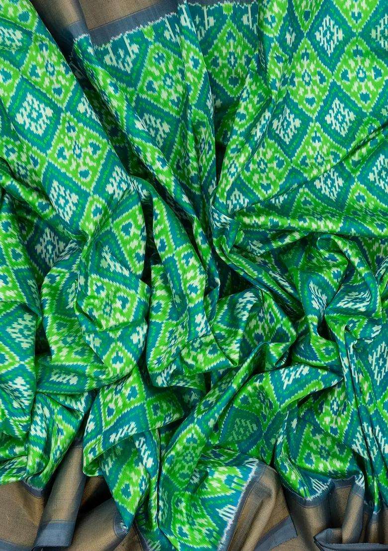 Neon Green Handloom Pochampally Ikat Silk Saree With Tie Dye Motifs With Printed Design For Women - Indya