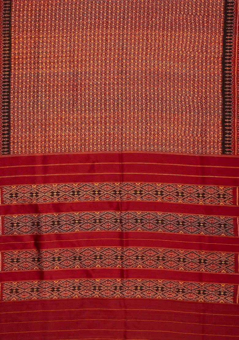 Crimson Handloom Pochampally Ikat Silk Saree With Tie Dye Floral Motifs With Printed Design For Women - Indya