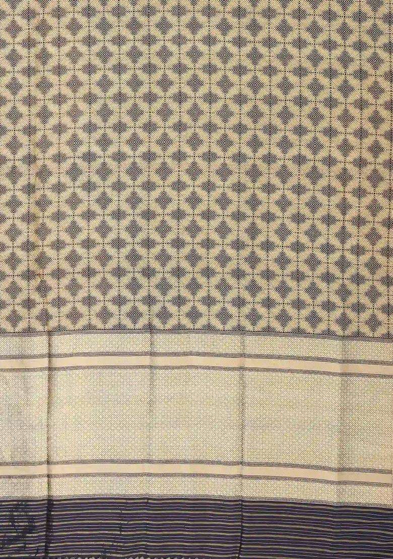 Cream Handloom Banarasi Silk Saree With Geometric Gradient Motifs With Buttas And Brocade Design For Women - Indya