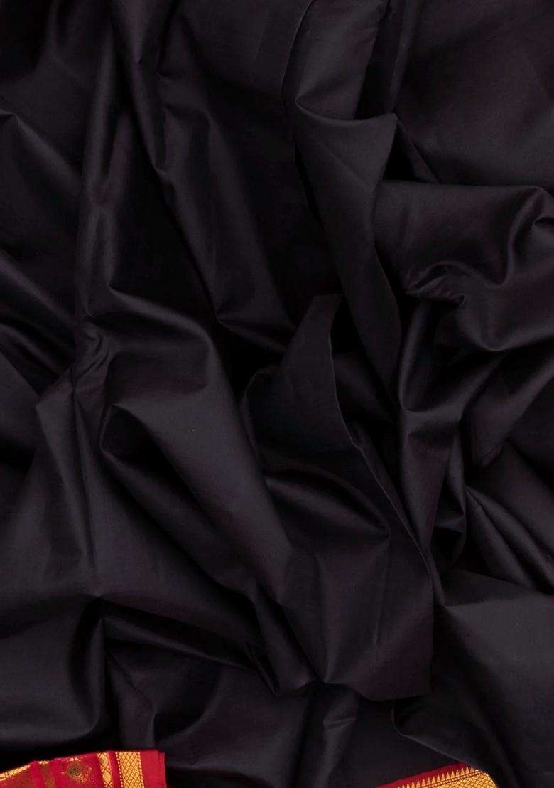 Black Handloom Korvai Kanchipuram Silk Saree With Crimson Border With Korvai And Temple Border Design For Women - Indya