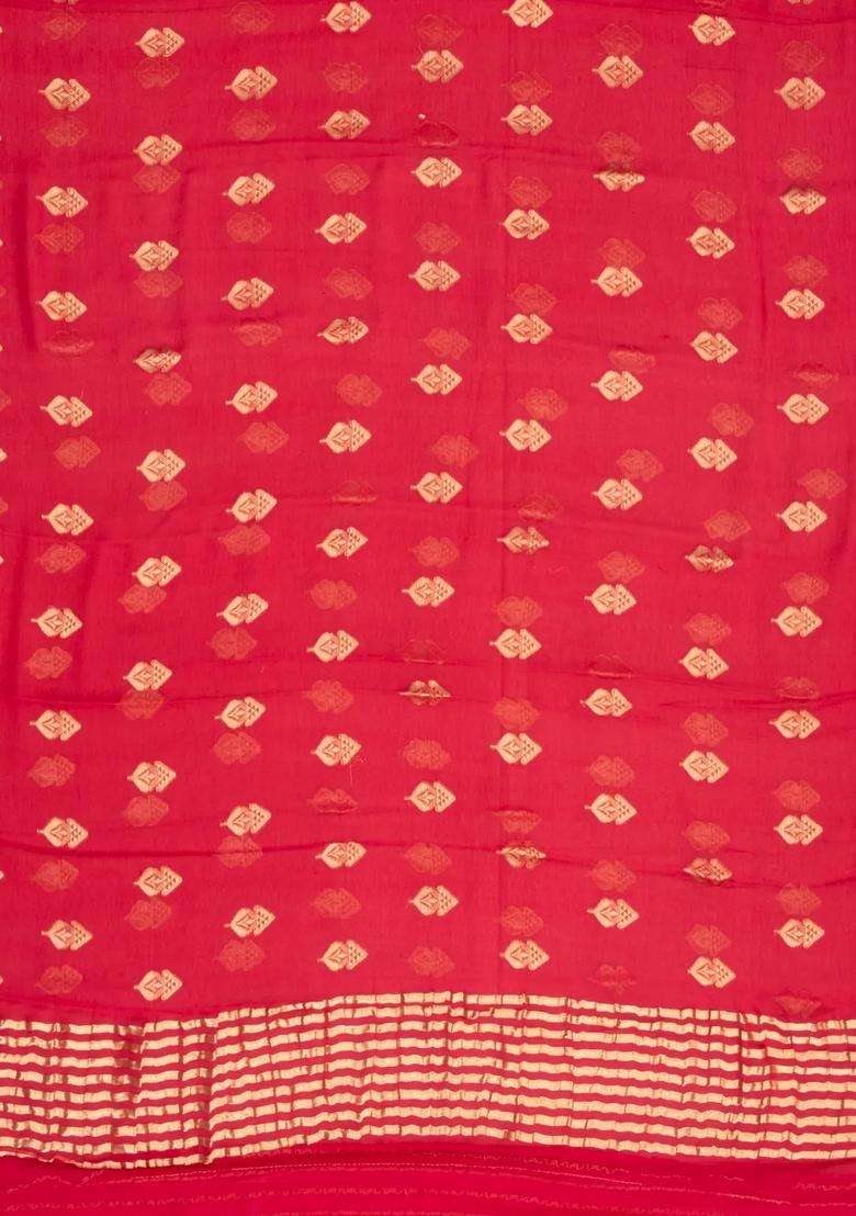 Red Woven Mysore Silk Crepe Saree With Floral Zari Buttas With Buttas And Brocade Design For Women - Indya
