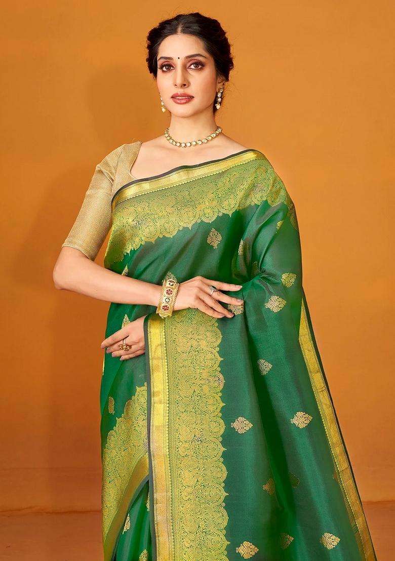 Bottle Green Handloom Kanchipuram Silk Saree With Floral Buttas With Buttas And Brocade Design For Women - Indya