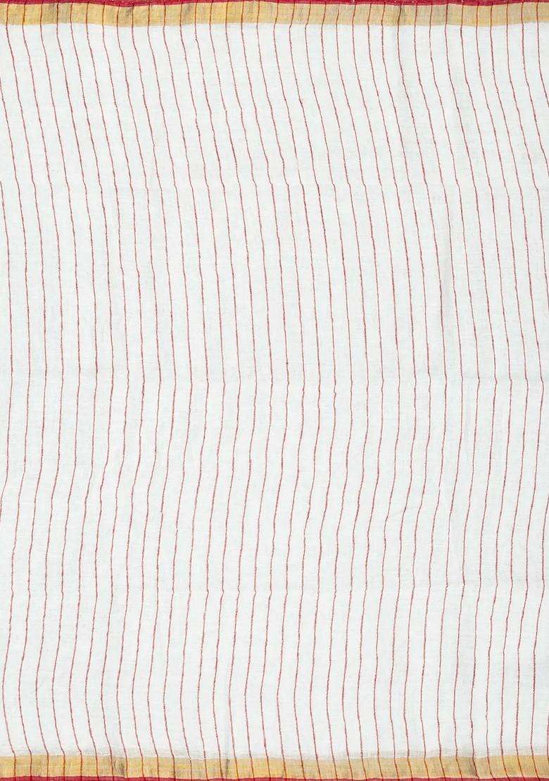 White Handloom Tussar Silk Saree With Printed Floral Pallu For Women - Indya