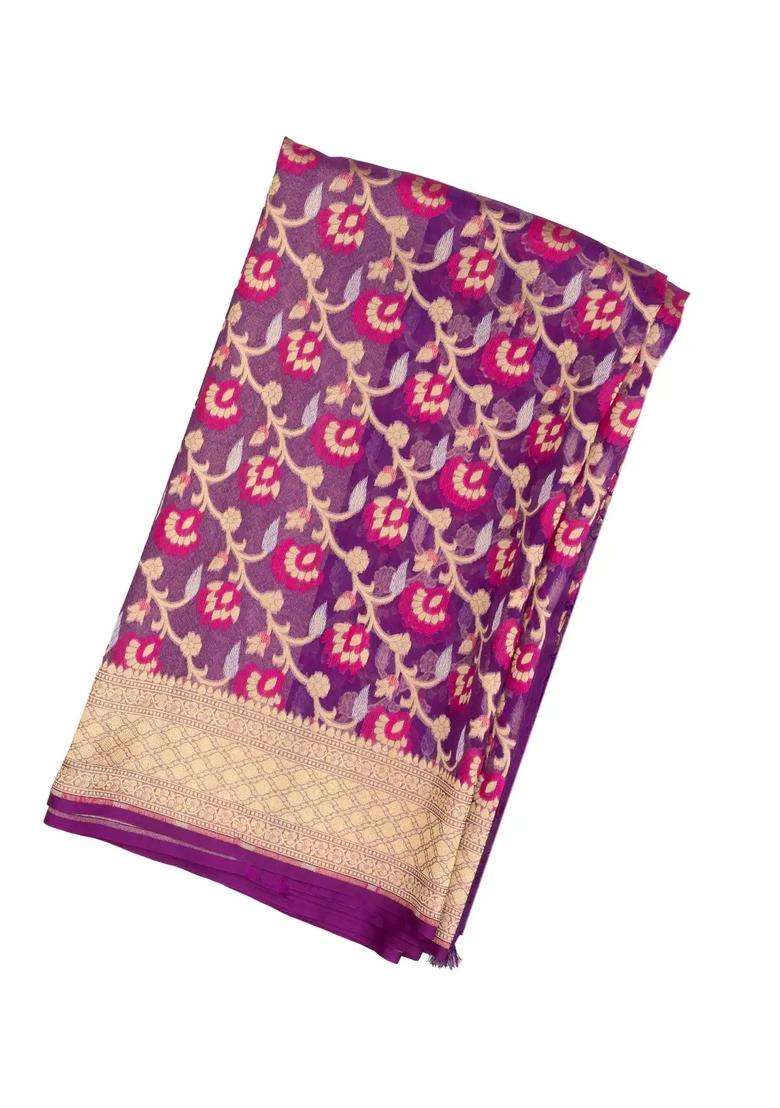 Magenta Handloom Organza Soft Silk Saree With Floral Vine Motifs With Buttas And Brocade Design For Women - Indya