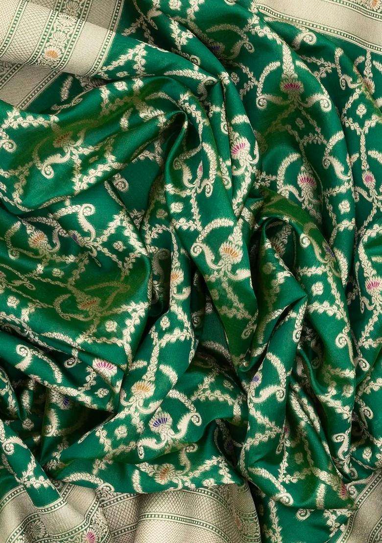 Green Handloom Organza Satin Soft Silk Saree With Floral Motifs With Traditional Woven Design For Women - Indya