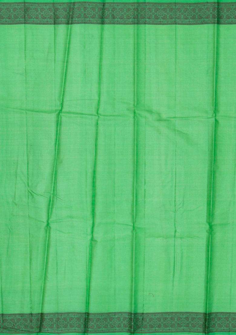 Green Woven Tussar Silk Saree With Floral Buttas With Buttas And Brocade Design For Women - Indya