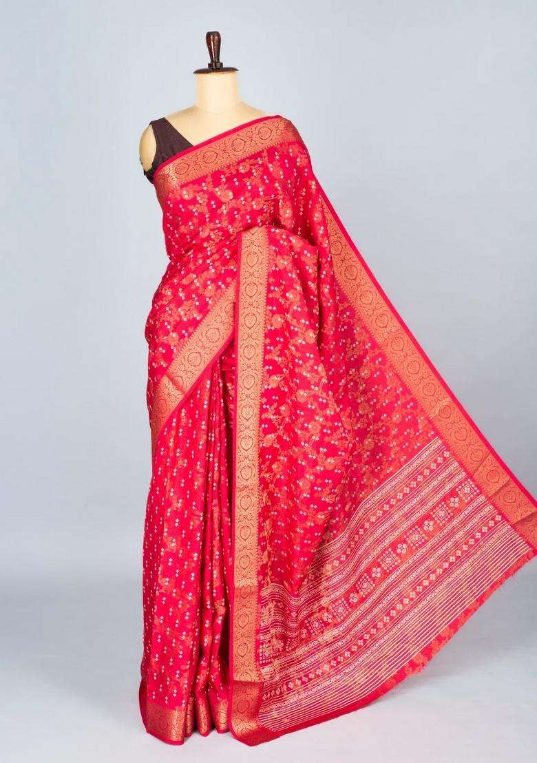 Red Woven Synthetic Dola Silk Saree With Floral Motifs With Buttas And Brocade Design For Women - Indya