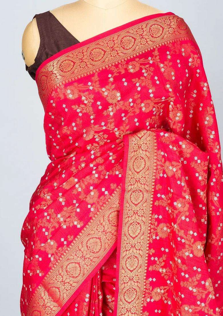 Red Woven Synthetic Dola Silk Saree With Floral Motifs With Buttas And Brocade Design For Women - Indya