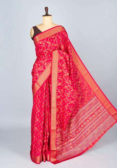 Red Woven Synthetic Dola Silk Saree With Floral Motifs With Buttas And Brocade Design For Women