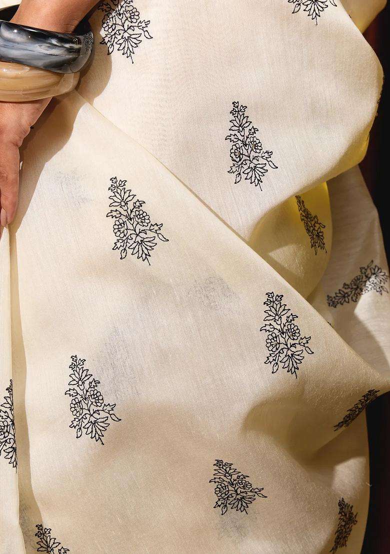White Handloom Tussar Saree With Printed Floral Motifs For Women - Indya