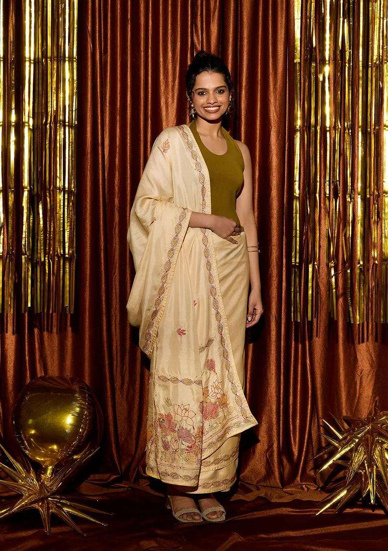 Cream Woven Blended Georgette Saree With Embroidered Floral Motifs For Women - Indya