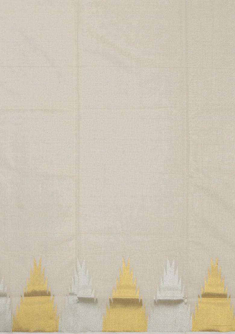 Off White Handloom Kerala Cotton Saree With Zari Buttas Border With Buttas And Brocade Design For Women - Indya