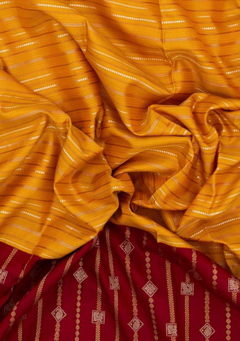 Mustard Handloom Korvai Kanchipuram Silk Saree With Stripes Contrast Border With Korvai And Temple Border Design For Women - Indya