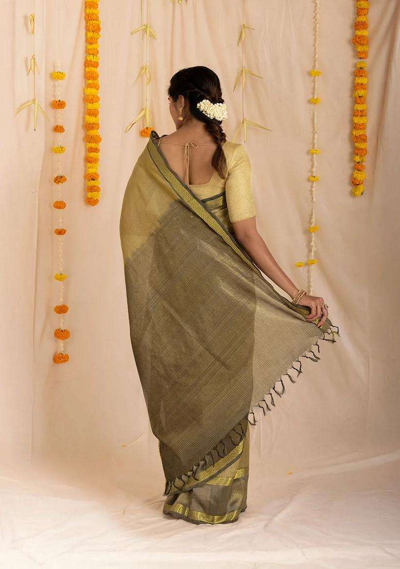 Dark Beige Handloom Silk Cotton Saree With Checks Contrast Border With Checks And Stripes Design For Women - Indya