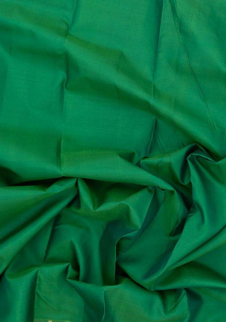 Green Handloom Soft Silk Saree With Zari Temple Border With Korvai And Temple Border Design For Women - Indya