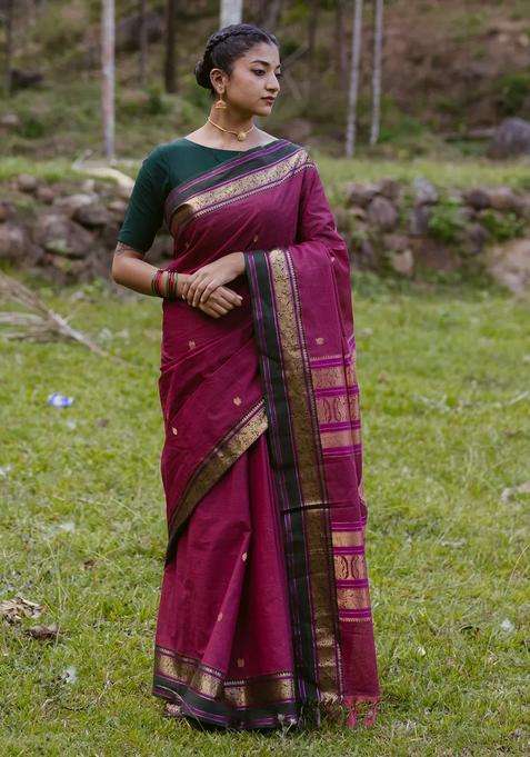 Magenta Handloom Kanchi Cotton Saree With Annam Buttas With Buttas And Brocade Design For Women