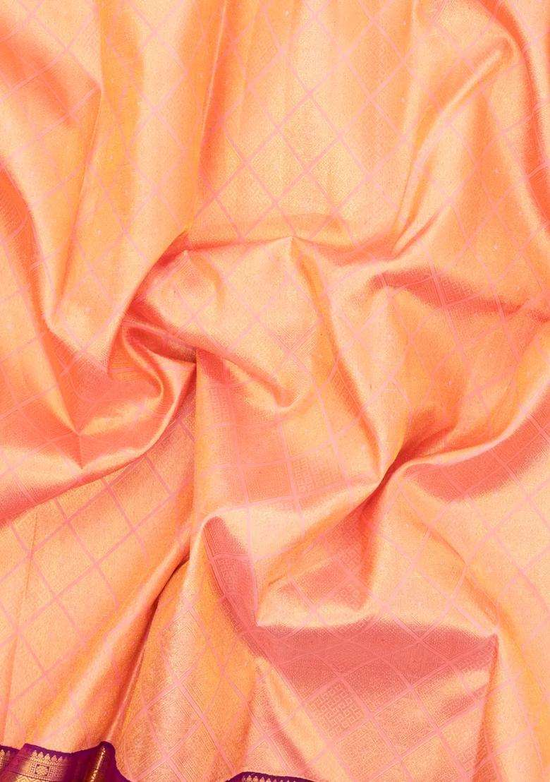Light Peach Handloom Korvai Kanchipuram Silk Saree With Diamond Motifs With Korvai And Temple Border Design For Women - Indya