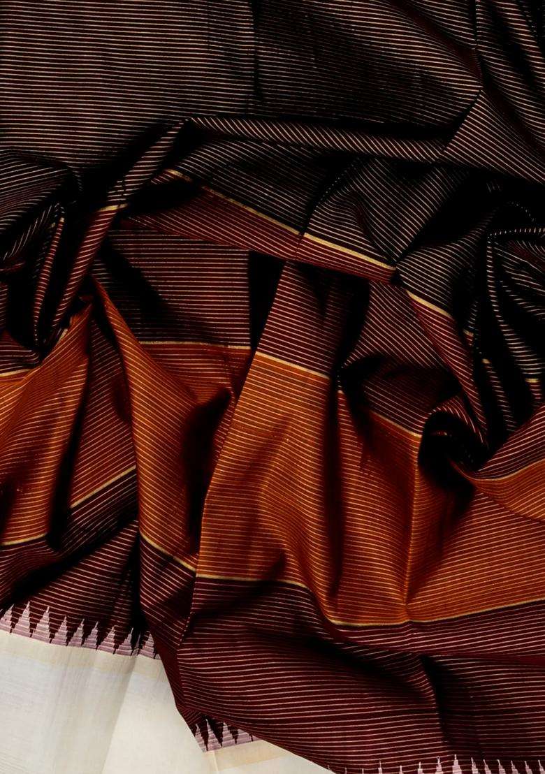 Black Rust Handloom Korvai Kanchipuram Silk Saree With Stripes With Korvai And Temple Border Design For Women - Indya