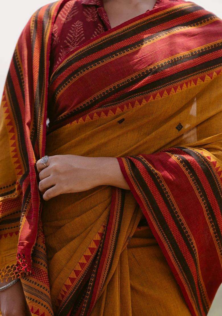 Oil Mustard Handloom Bengal Cotton Saree With Floral Buttas With Buttas And Brocade Design For Women - Indya